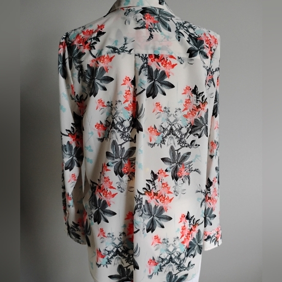 Talbots Nantucket Floral Crepe Button Up Blouse Turquoise Floral Size Lg Petite - Picture 11 of 15